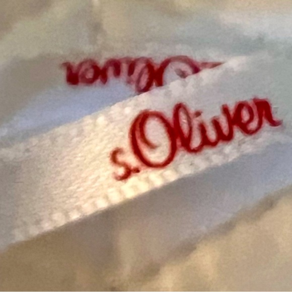 S.Oliver Silver Oval Size Earrings - Picture 2 of 2